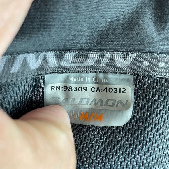 Salomon Gray Ski Jacket Size M EUC - Picture 12 of 12